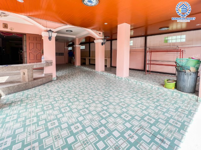 *****บ้านเดี่ยวมือสอง ม.ดอนเมืองวิลล่า2 เพิ่มสิน เนื้อที่กว้างขวางถึง 61.10 ตร.ว. ฟังก์ชัน 4 ห้องนอน 2 ห้องน้ำ จอดรถได้ 2 คัน ต่อเติมพร้อมเข้าอยู่ มีเป็นส่วนตัว สิ่งอำนวยความสะดวกครบครัน บนทำเลเดินทางสะดวก เชื่อมต่อถนนสายไหม, ถนนพหลโยธิน ใกล้รถไฟฟ้าสายสีเขียว "สถานีสะพานใหม่" และจุดขึ้นทางด่วน "สุขาภิบาล5" จองเลย